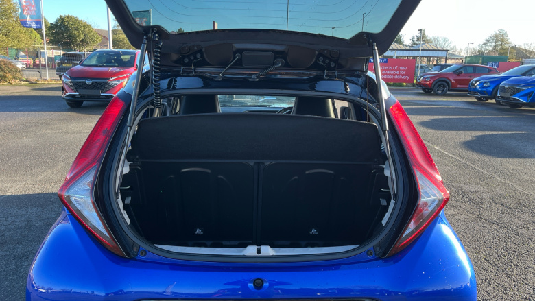 Toyota Aygo 1.0 VVT-i X-Clusiv 5dr Petrol Hatchback